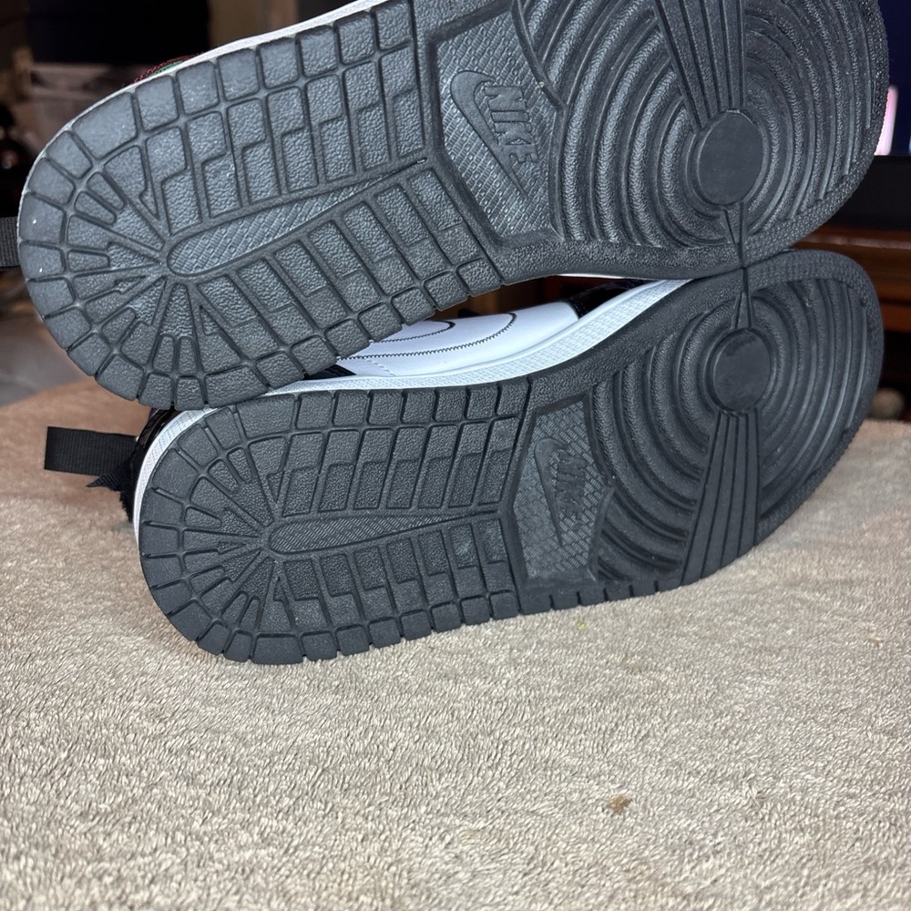 Size 8.5 - Air Jordan 1 SE Mid Multi-Color Women’s DB5454-001 - Picture 6 of 10